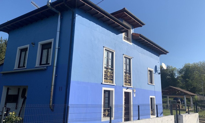 Llamero Cabaña | Asturias, Casa rural para 15-17 personas rodeada de finca