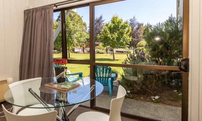 Te Anau Hotel | ASURE Explorer Motel & Apartments