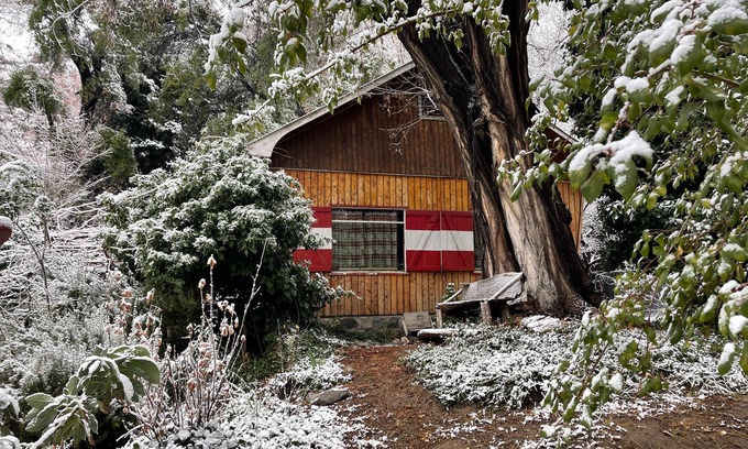 Los Azules Cabina | at 1400 meters alpine cabin 40 mins from the slopes and 1 hour 30 from santiago