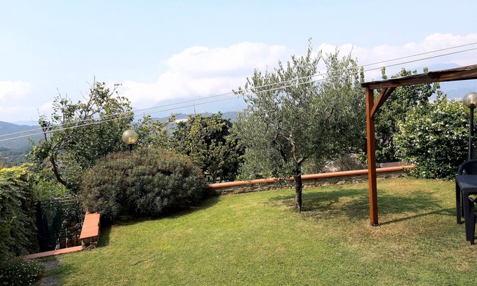 Arcola Apartamento | At 30 minutes from 5 Terre apartment with garden at 150 meters Slm