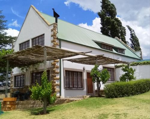 Clarens Apartamento | At Meerkat and Rehoboth Self Catering Lodges, Clarens