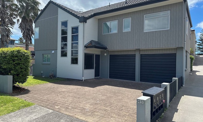 Mount Maunganui Cabaña | En la bahía - Mt Maunganui Holiday Home