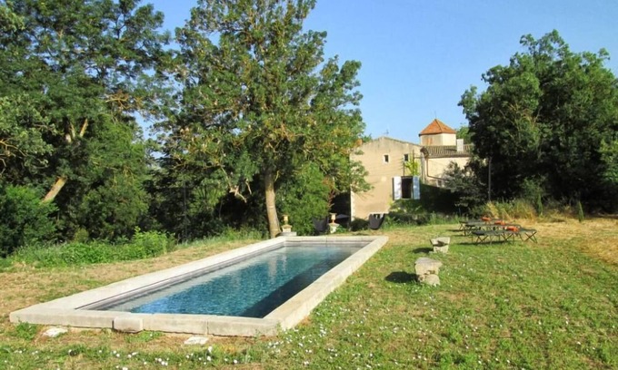 Pieusse Casa | ENTRE EL RÍO CATHAR Y LA PISCINA: CASTILLO DE LA FAMILIA AUTÉNTICA, CHIC Y BOHEME