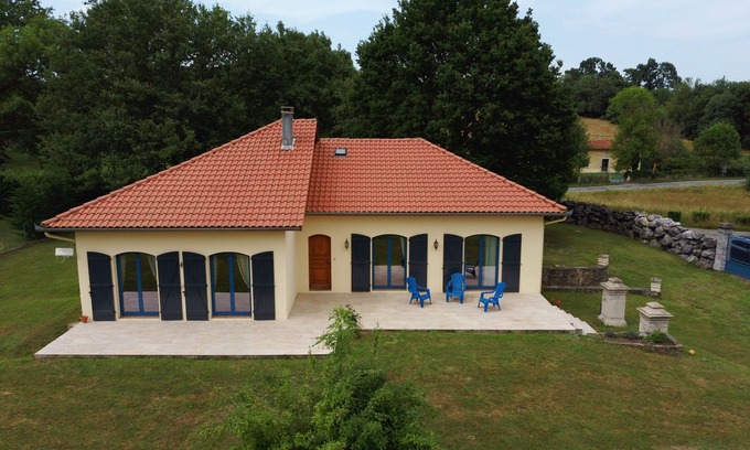 Saint-Paul Casa | At the foot of the mountains: villa des nestes