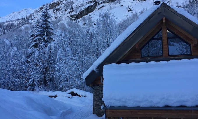 Vaujany Chalet De Esquí | Al pie de las pistas de esquí y senderismo en un molino renovado 5p-3ch