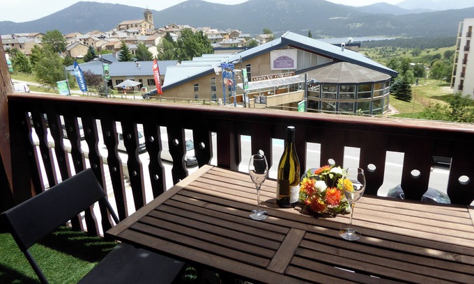 Les Angles Apartamento | At the HEART of all your Activities....