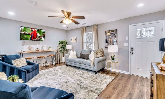 Chamblee Casa | ATH - Chamblee - 2BR -Pet Friendly -Ranch (lawson)