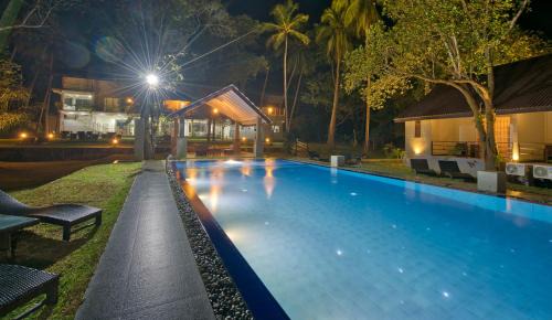 Dambulla Complejo | Athena Lake by Seedevi