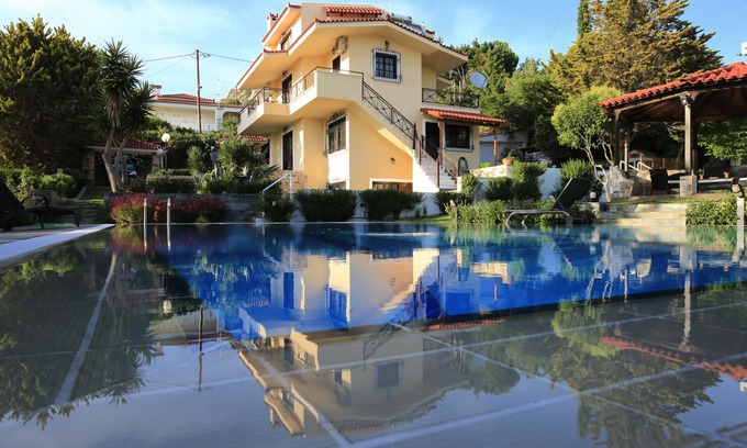 Anavyssos Villa | Hermosa villa privada
