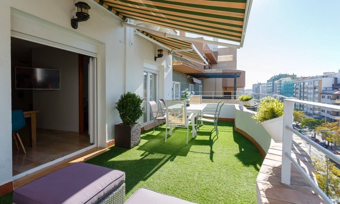 Cadiz Apartamento | Atico La JOYITA free parking by Cadiz4Rentals
