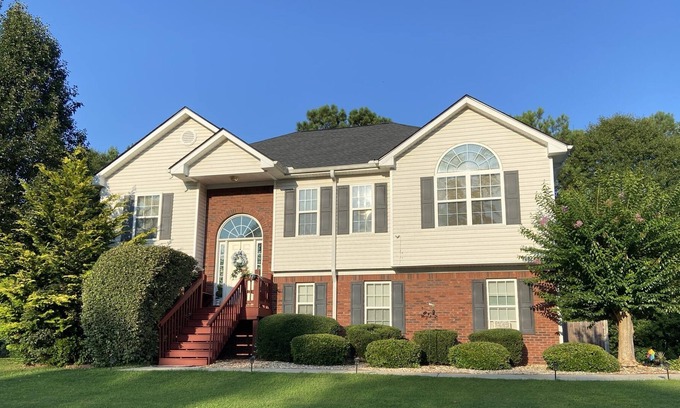 Riverdale Casa | ATL Luxury Home with Hot Tub and Outdoor Entertainment
