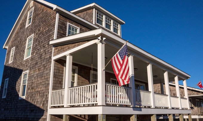Atlantic Beach Casa | Atlantic Beach Classic Family Cottage