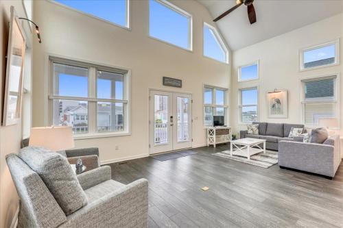 Montego Bay Casa | Atlantic Blvd 13314