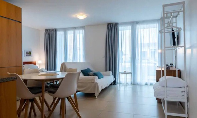 Sagres Apartamento | Apartamento T0, Edificio Atlantic Sagres, junto a la Playa del Tonel