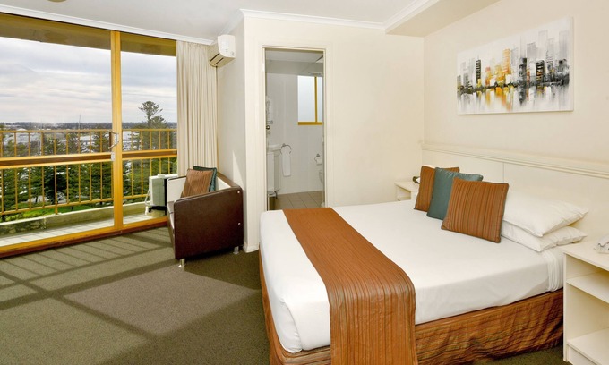 Glenelg Hotel | Atlantic Tower Motor Inn