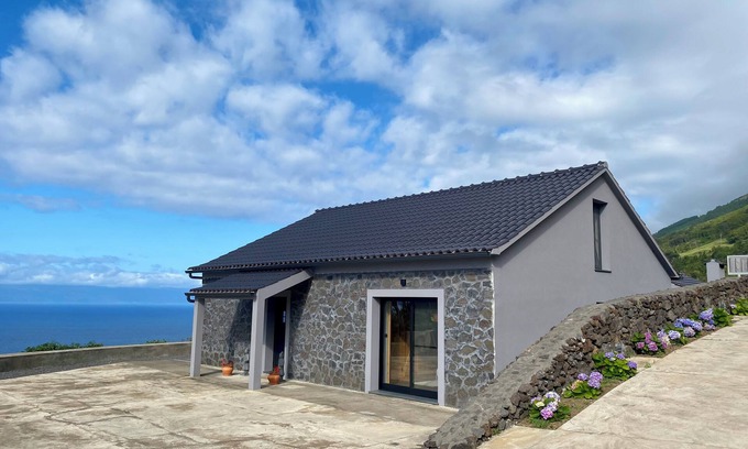 Santo Amaro Casa | Atlantis House