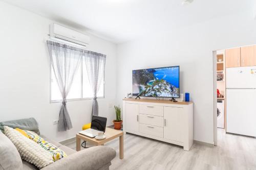 Almeria Apartamento | ATP La Rambla Pintor a 5 minutos Plaza de Toros y Centro de Almería - Wifi Gratis!