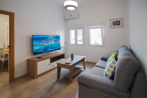 Almeria Centro Apartamento | ATP Plaza de Toros a 5 minutos del Paseo de Almería - Catedral y Alcazaba - Wifi Gratis!
