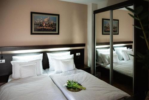 Sremska Mitrovica Cama Y Desayuno | Atrium