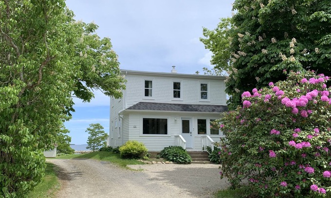 Western Shore Casa | Attention Curse of Oak Island fans!