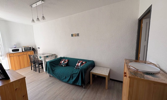 Eugenie-les-Bains Apartamento | Attractive T2 apartment 250 meters from the Eugénie les bains spa center.