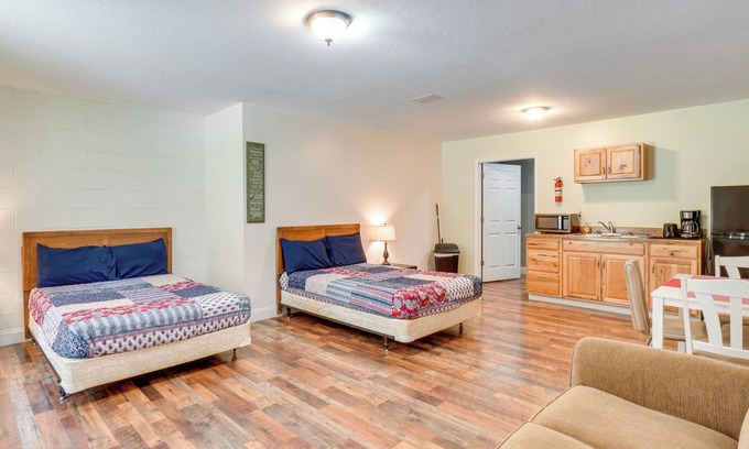Briceville Apartamento | ATV Trail Access: Mountain-View Briceville Studio!