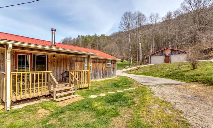 Duff Casa | ATV Trail Access! Secluded Mountain Retreat