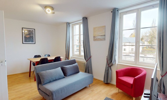 Petite-France Apartamento | Au bord de l’eau
