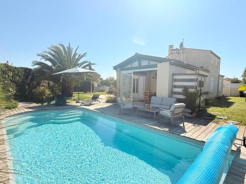 La Bree-les-Bains Casa | Au bord de la piscine pres de la plage