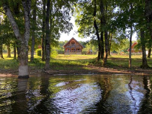 Montigny-en-Morvan Chalet De Esquí | Au bord du lac IV