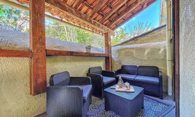 Joyeuse Apartamento | Au Coeur Ardéchois - With shaded terrace
