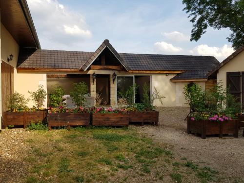 Lachapelle-Saint-Pierre Casa | Au coeur de nos campagnes