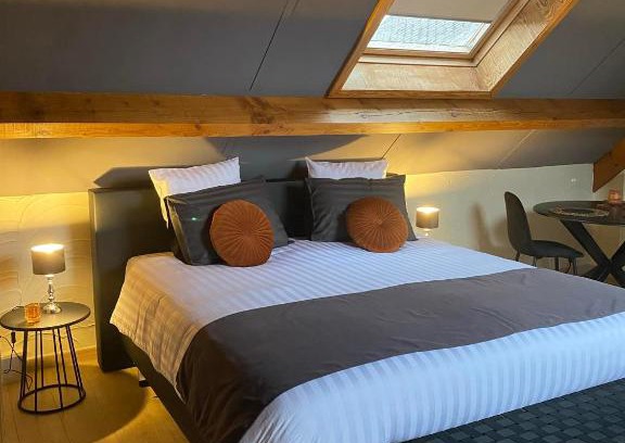 Walhain Cama Y Desayuno | Au Refuge du Bois