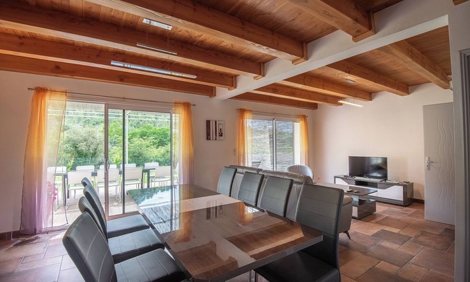 Vesseaux Villa | AUBENAS-VALS LES BAINS- VALLON PONT D'ARC BEAUTIFUL NEW CLIAMTIZED VILLA