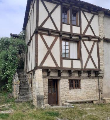 Varen Casa | AUBERGE dans LES GORGES DE L'AVEYRON