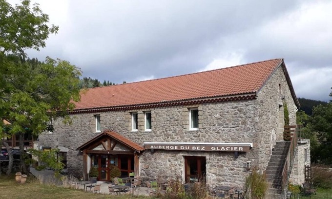 Borne Hotel | Auberge du Bez