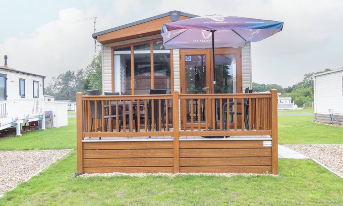 Hopton Cabaña | Audrey's Lodge, Foxburrow Hang