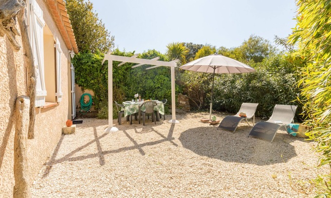 Giens Casa | Auguière Ouest-Casa-Baño con ducha-Vista al Jardín