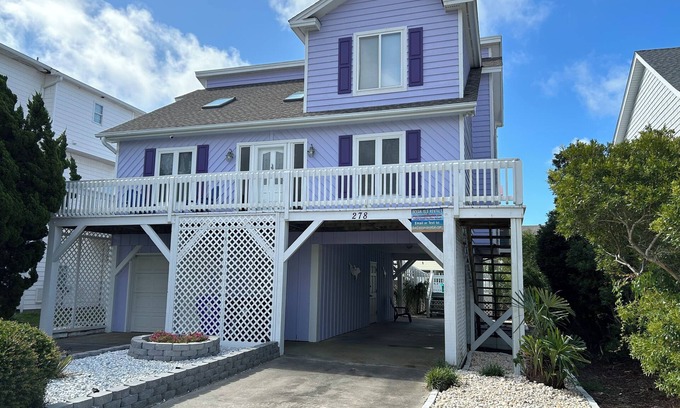 Ocean Isle Beach Cabaña | August 4 night Min avail! Gorgeous 4 bedroom Home new decking and outdoor space