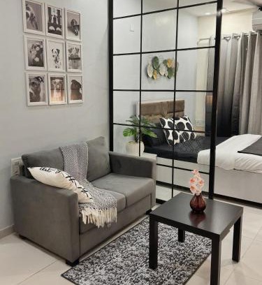 Karjat Apartamento | Aura Abode with private garden