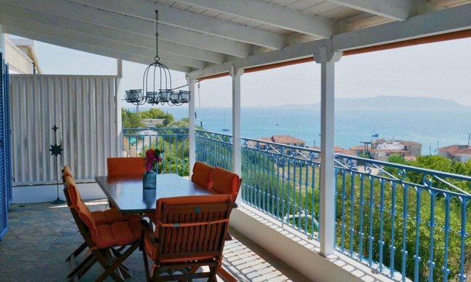 Foinikounta Apartamento | Aurelia Home offers you comfort and charm close to the beach