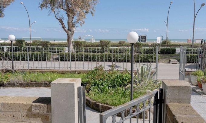 Marina di Vasto Apartamento | Aurora sul Mare - 50 meters from the beach