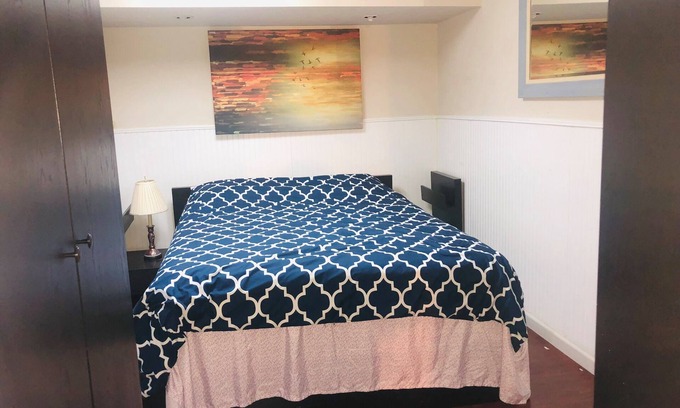 Queens Apartamento | Austin Cove near subway, all shops, restaurants!