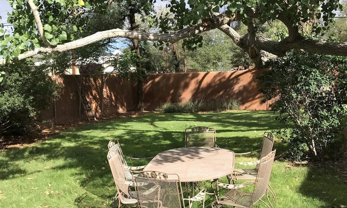 Ranchito Casa | Authentic adobe home on Route 66 & El Camino Real, 5 minutes from the Rio Grande