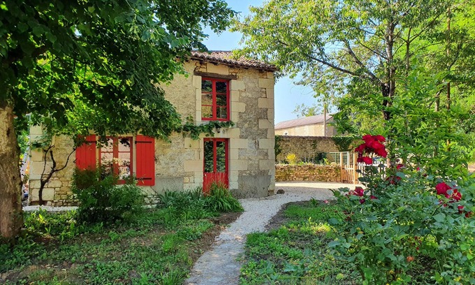 Saint-Laon Casa | Authentic and warm, Gîte de Marcoux