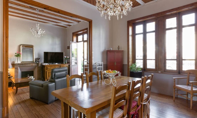 Courtoisville-Sillon-Moka Cama Y Desayuno | Auténticas habitaciones, a 50 metros de la playa, aparcamiento gratuito.