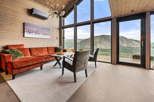 Valle Casa | Authentic Cabin Life With Løefjell View