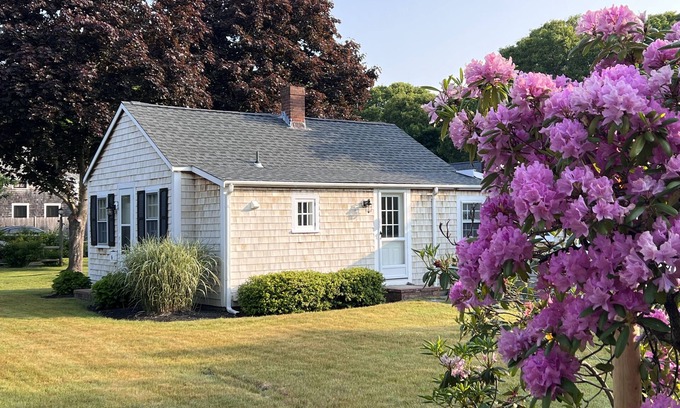 Bass River Cabaña | Nauset Luz Cottage: encantador y acogedor Cottage Cape Cod