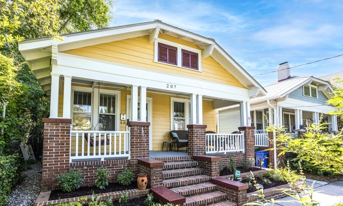 Wilmington Historic District Casa | Authentic Craftsman cottage - enclosed yard, lovely porch, W/D & great location