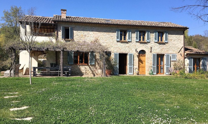 Barchi Villa | chalet auténtico con piscina de 25 km en coche desde el mar